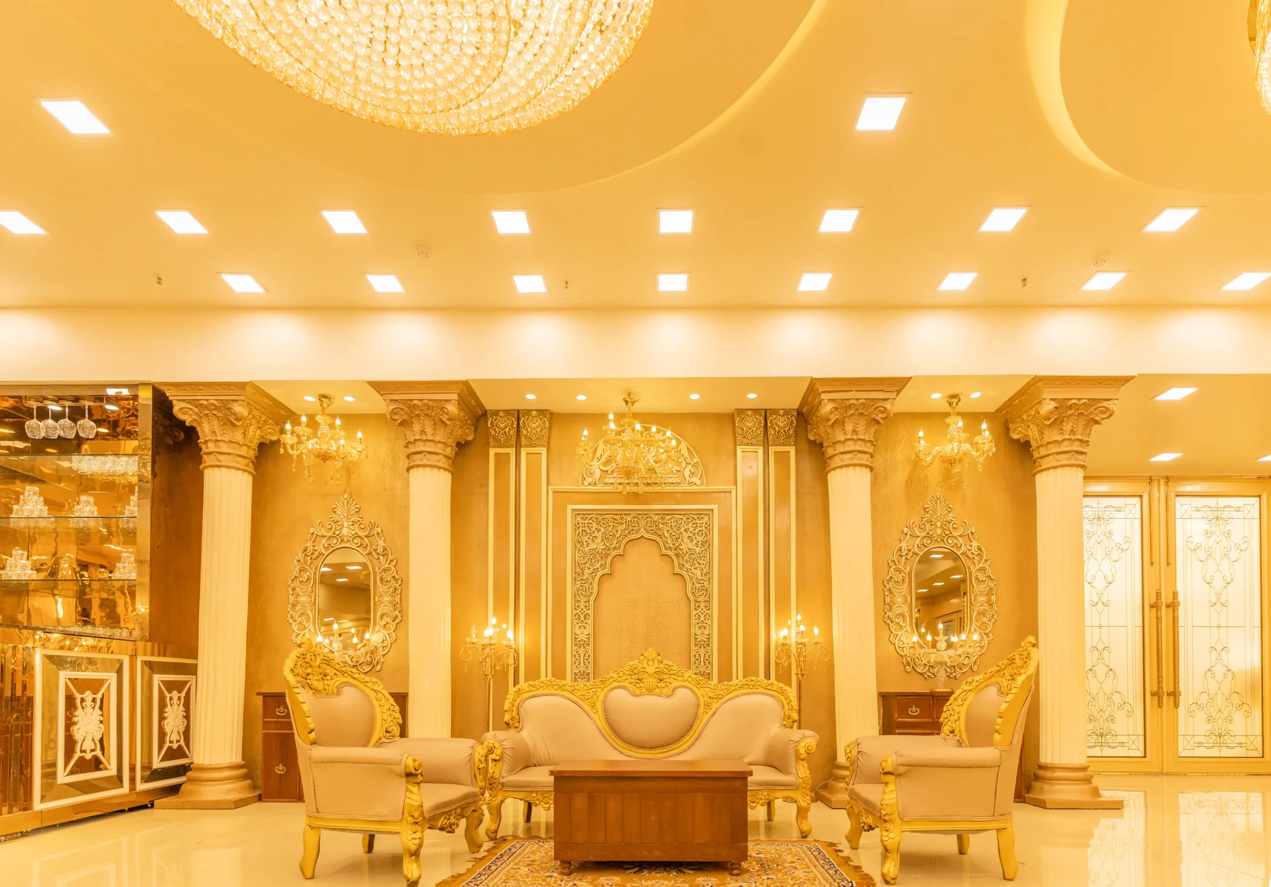 Best Banquet Hall in Thane West - Mahajan Grand Luxury Interior